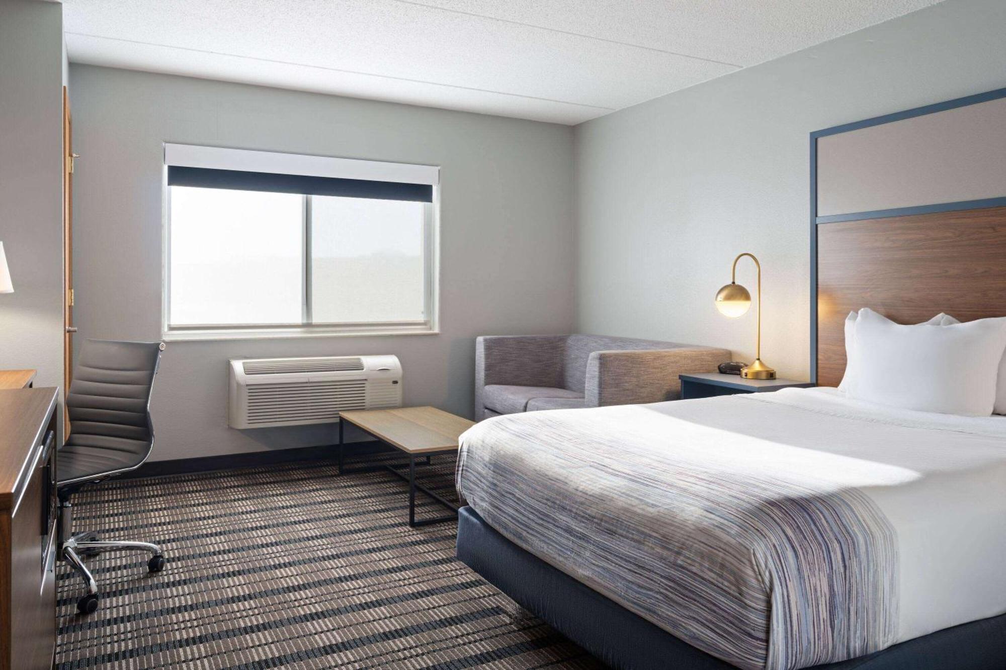 Americinn By Wyndham Beaver Dam Экстерьер фото